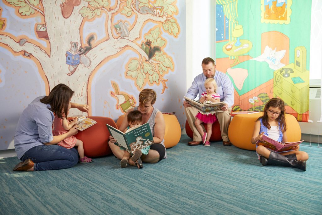 Parents read with children Children's Gallery